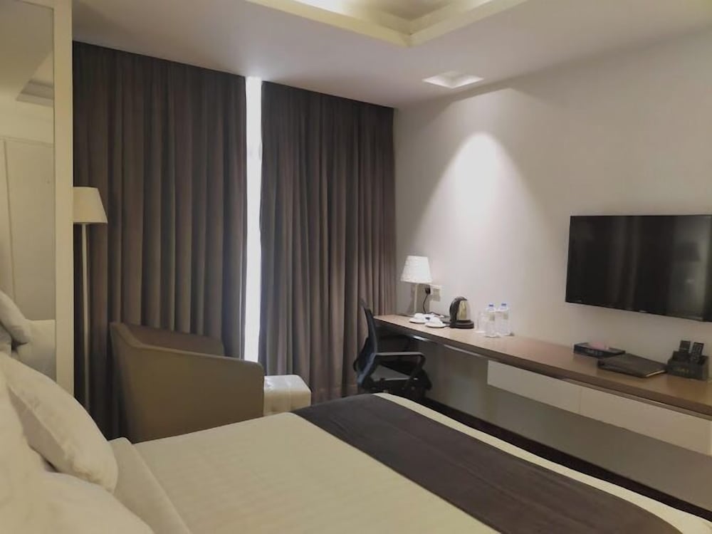 Deluxe Twin Room, City View photo 1