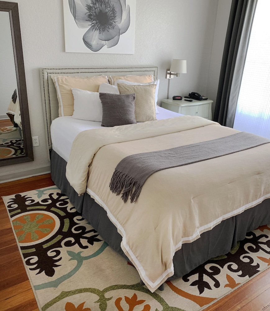 Junior Suite, 1 Queen Bed