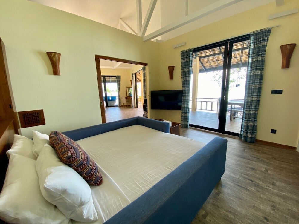Beachfront 2 bedroom villa - Photo 16