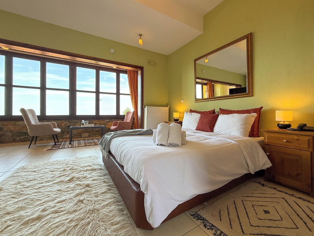 Deluxe Suite, Ocean View photo 1