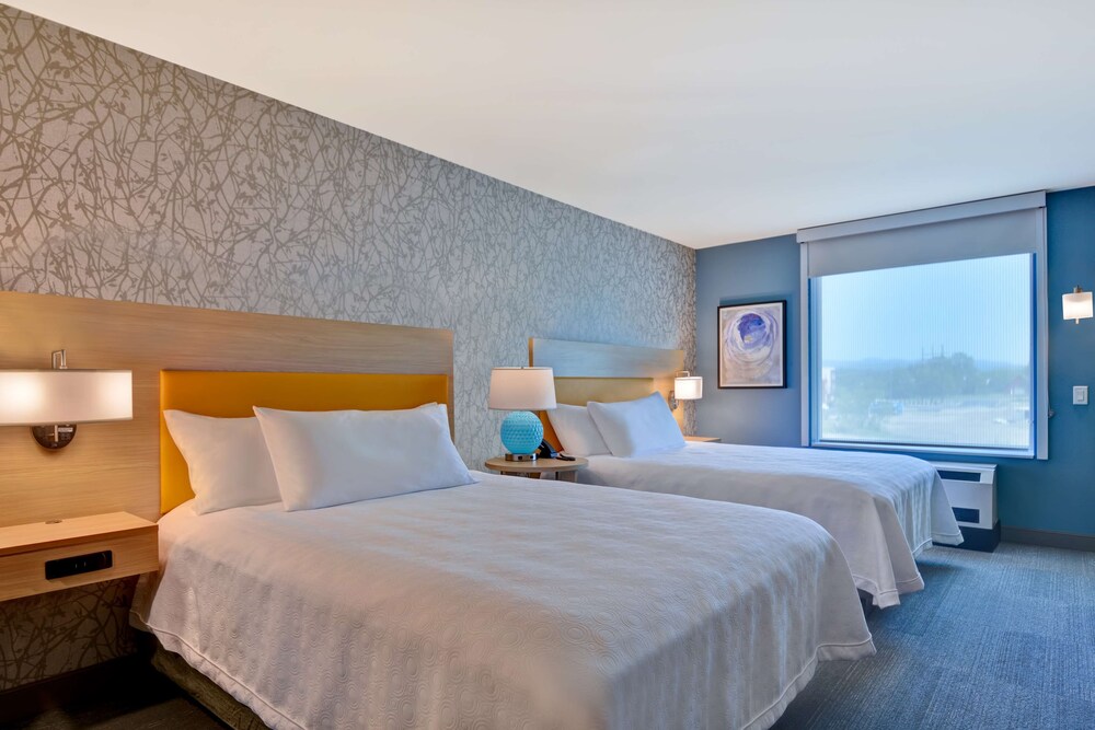 Studio, 2 Queen Beds, Accessible (Hearing)