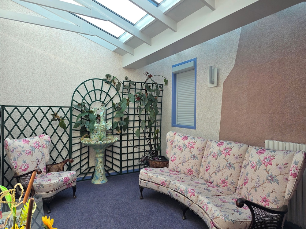 Standard Double Room - Photo 5
