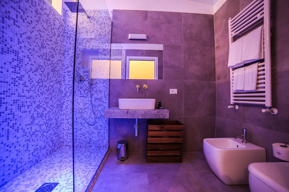 Triple Room, City View photo 3