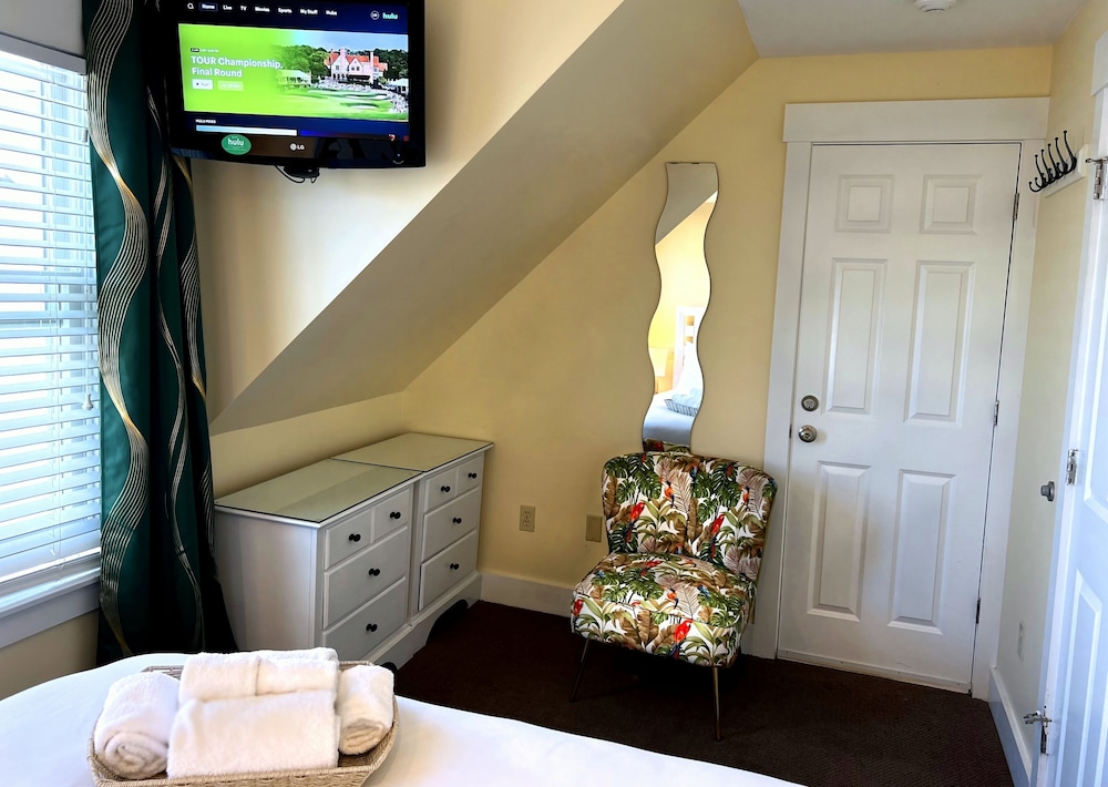 Standard Room, 1 Bedroom, Shared Bathroom photo 3