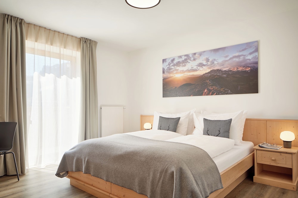 Luxury Condo photo 3