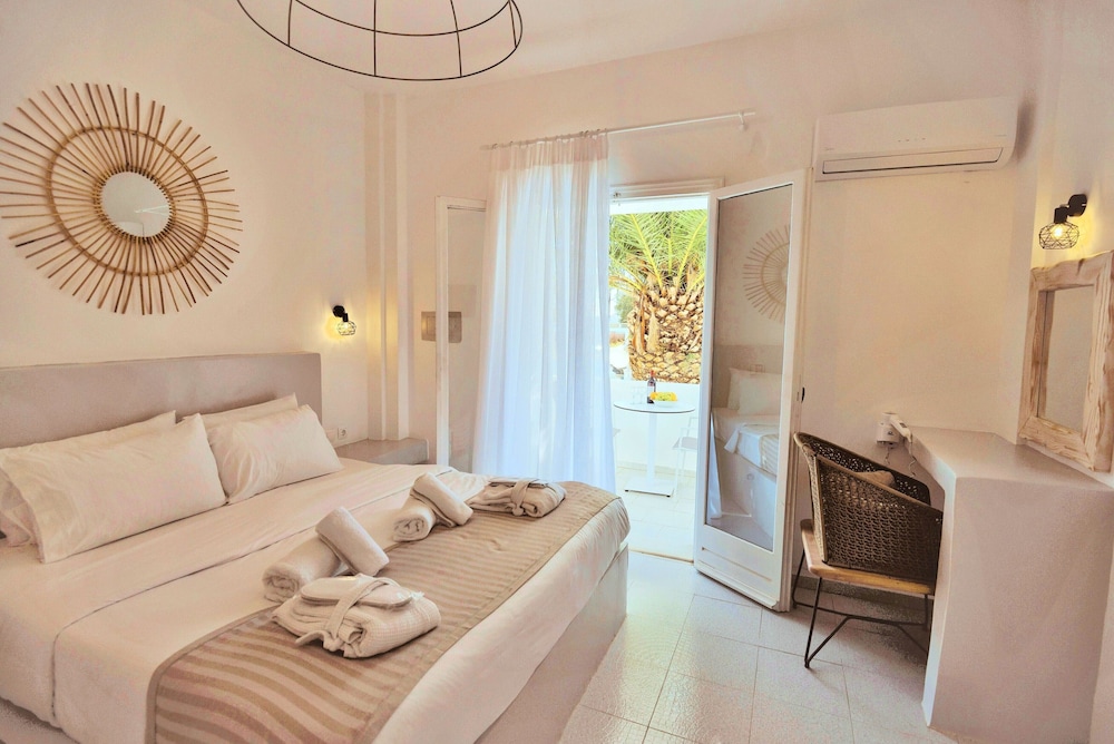 Double Room, Pool View