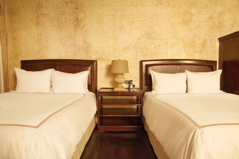 Superior Room, 2 Double Beds, Balcony