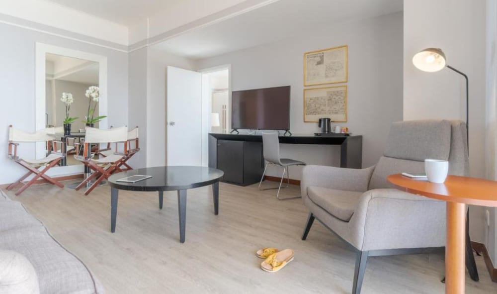 Suite, Sea View - Photo 4