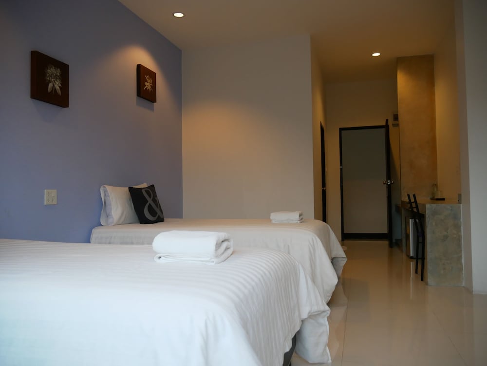 Standard Twin Room photo 3