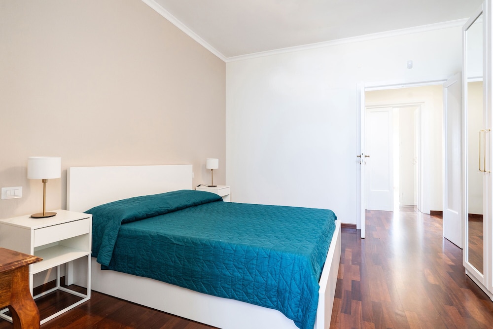 Basic Apartment