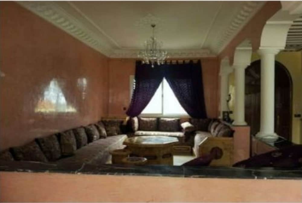 Villa photo 1