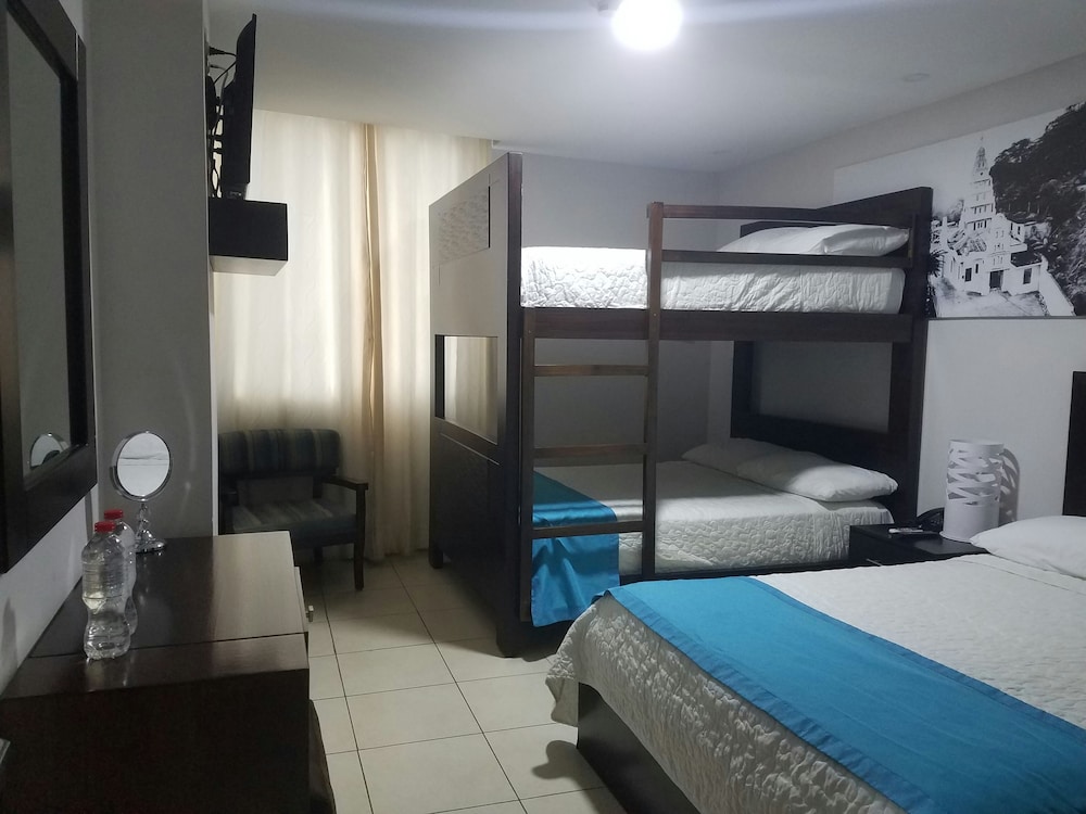 Standard Triple Room photo 1