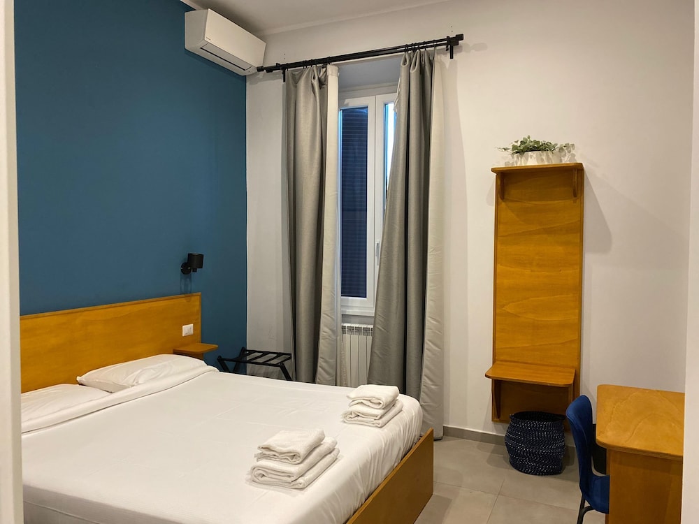 Basic Double Room, Courtyard View