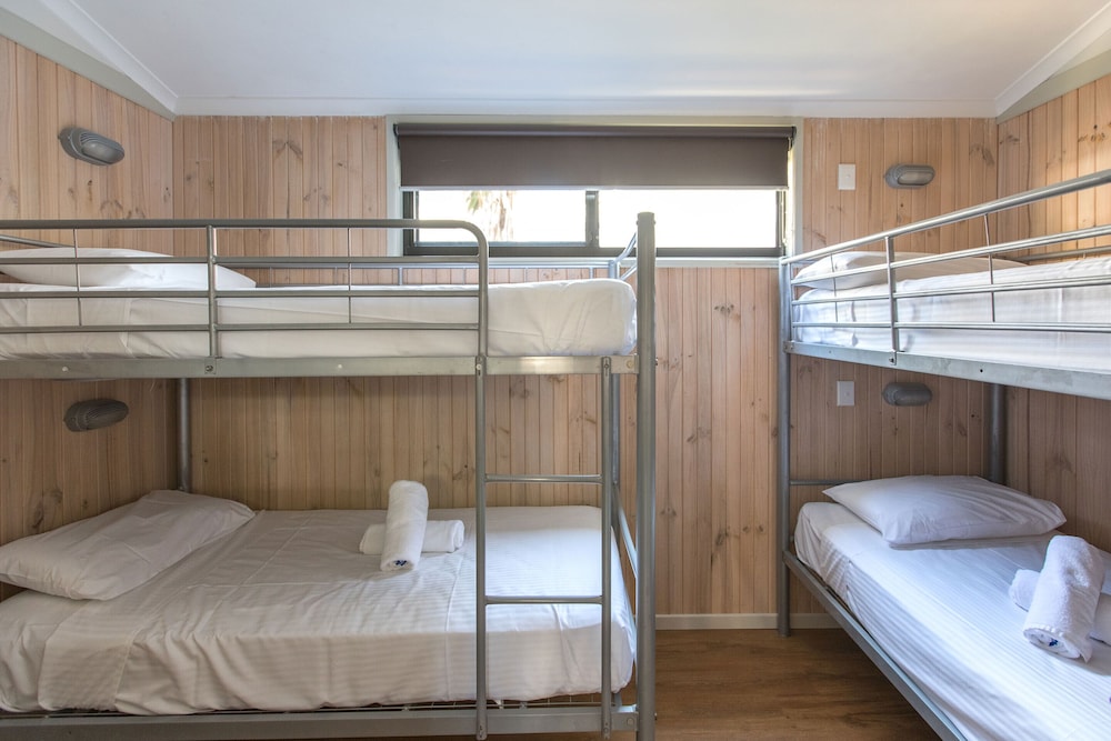 Standard Suite, Multiple Bedrooms, Non Smoking, Kitchen (3 Bedroom Villa) photo 2
