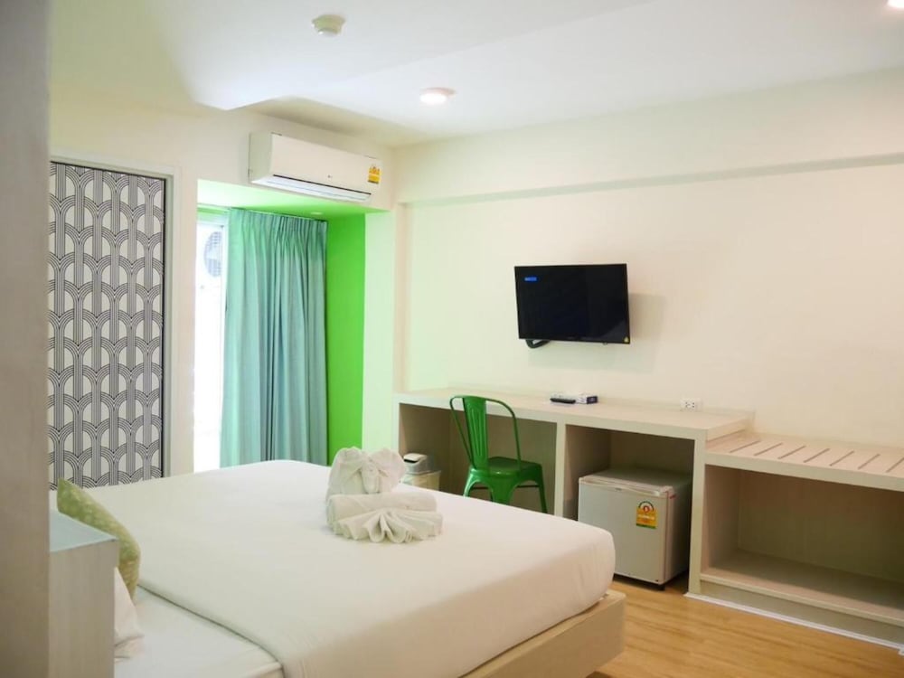 Connecting Room - Photo 4