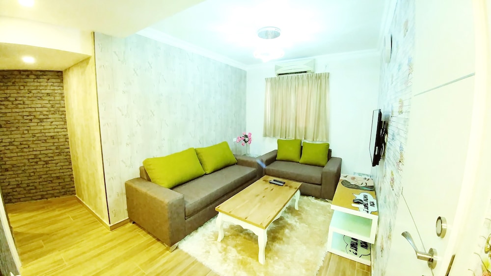 Luxury Apartment, 2 Bedrooms, Kitchenette, Partial Sea View