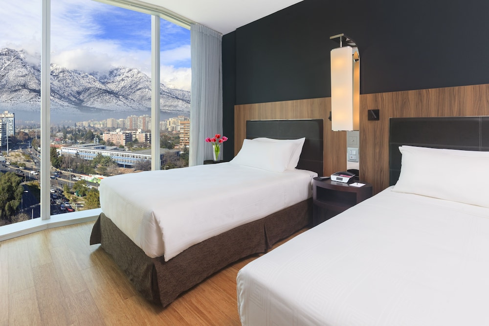 Executive Twin Room - City View