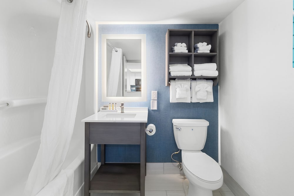Mariner Ocean View Deluxe Three Bedroom Condo - Photo 21