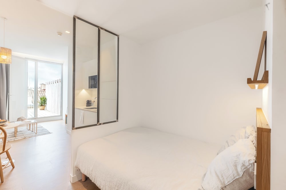 Superior Apartment, City View