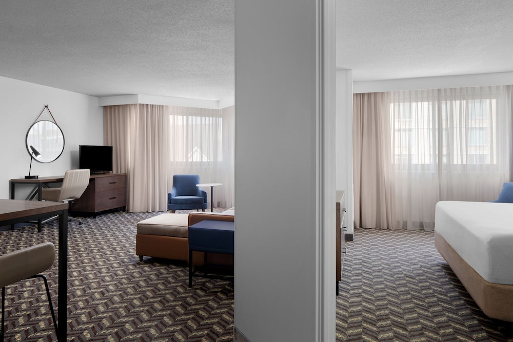Suite, 1 Bedroom photo 1