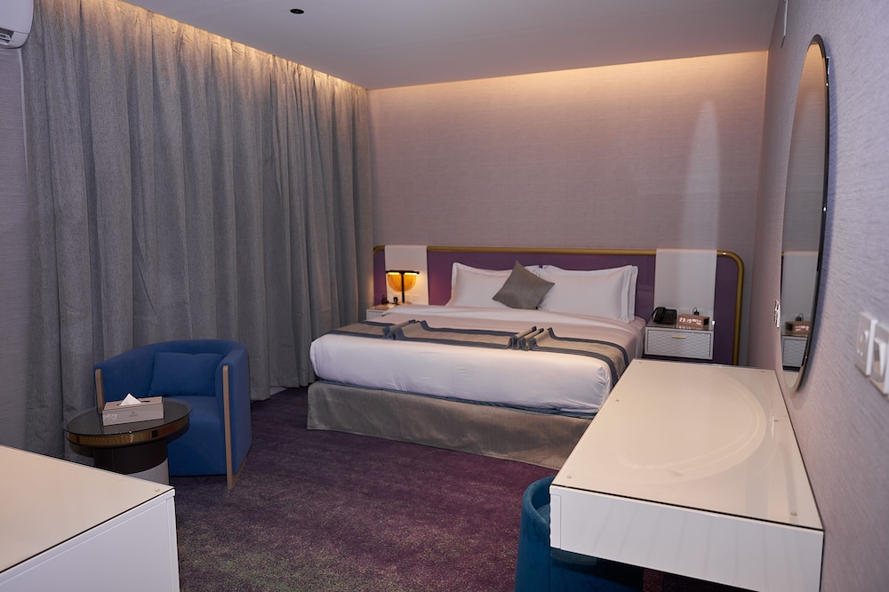 Junior Suite - Photo 1