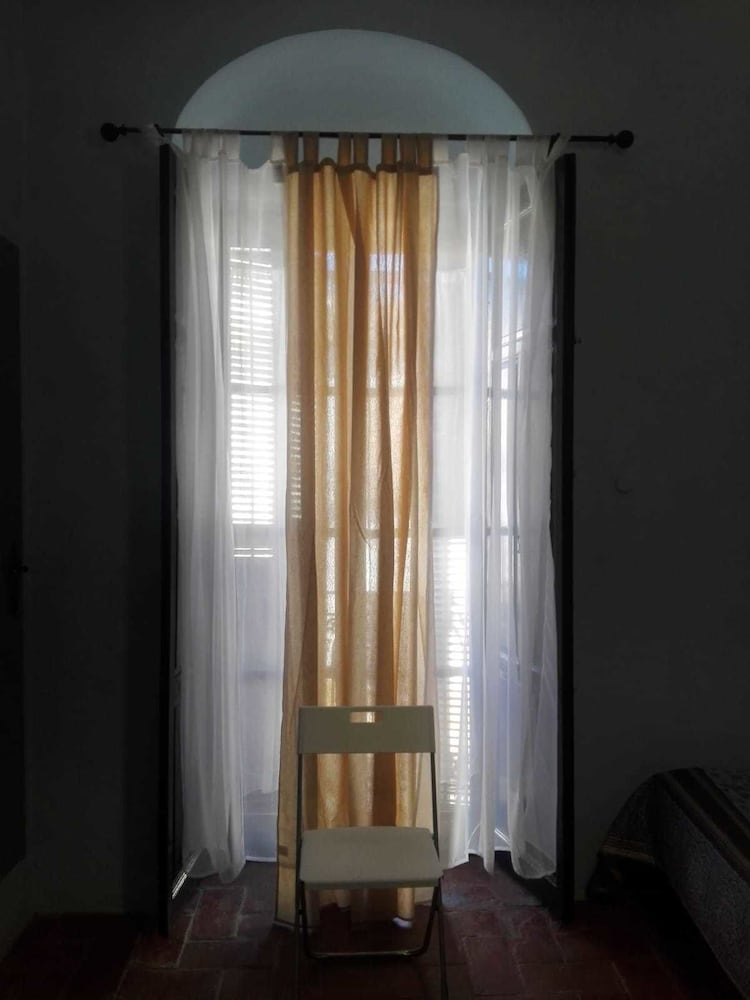 Triple Room, Shared Bathroom (8) photo 2