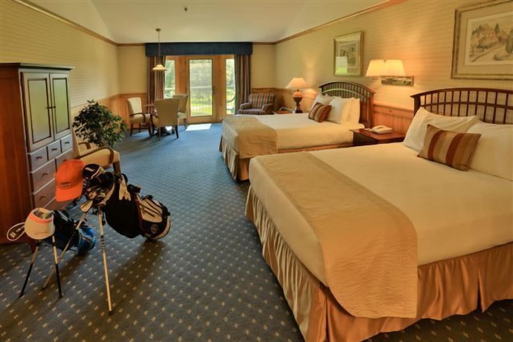 Golf Villa 2 Queens w/ deck or balcony overlooking golf course or Garden photo 1