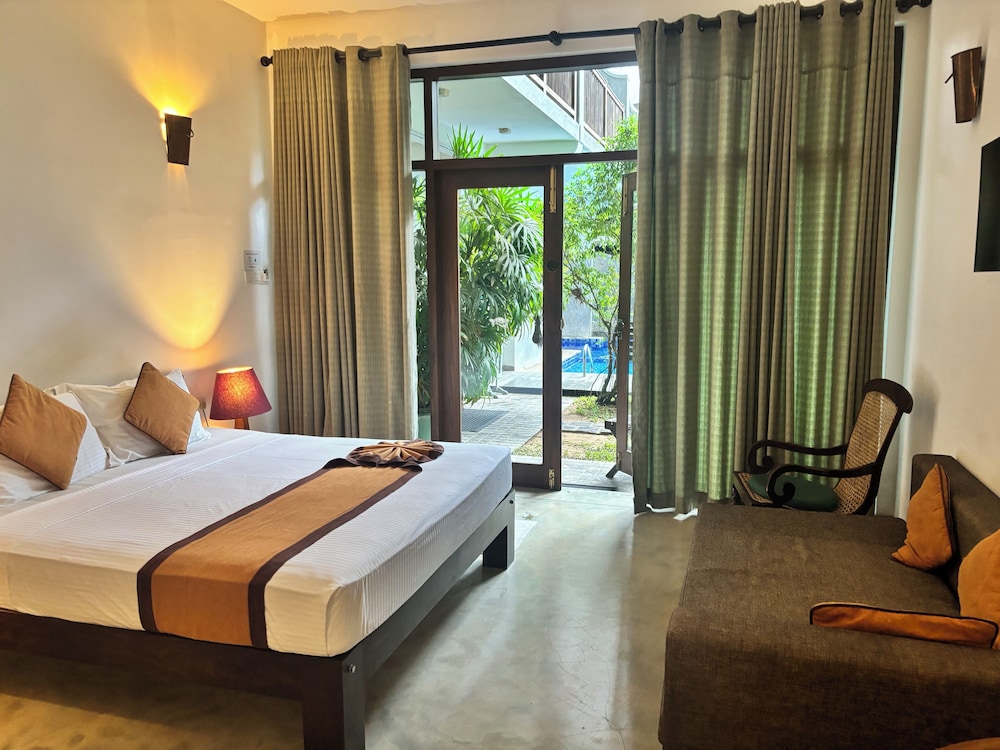 Deluxe Triple Ground Floor room photo 1