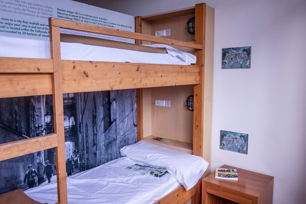Habitación Compartida Mixta Dormitorio Privado Baño Privado 14 Camas