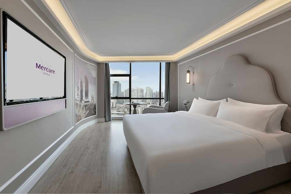 Superior Room, 1 King Bed