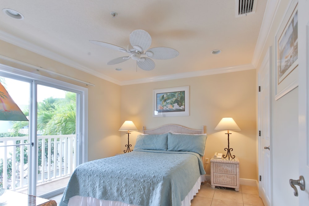 Tortuga Inn #258