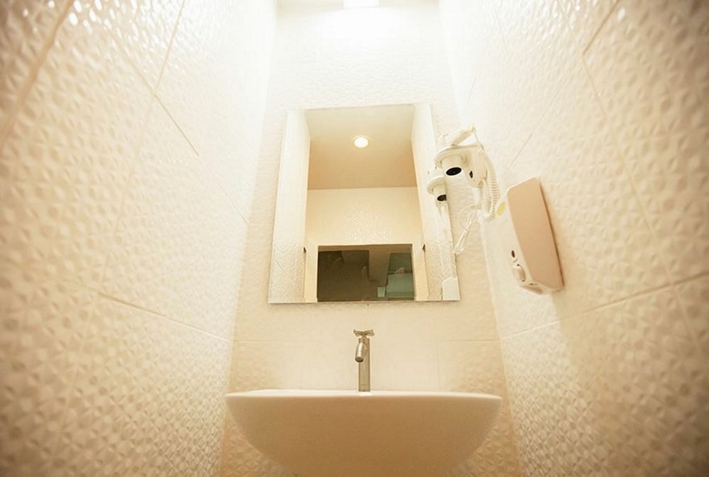 Triple Bed with Shared Bathroom photo 3