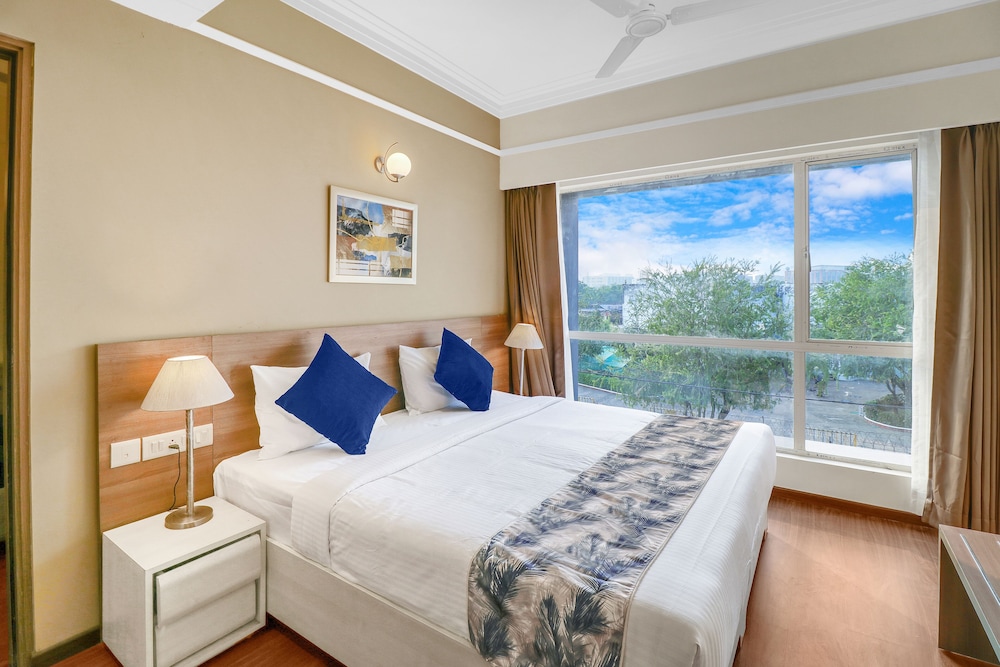 Deluxe Suite - Photo 1
