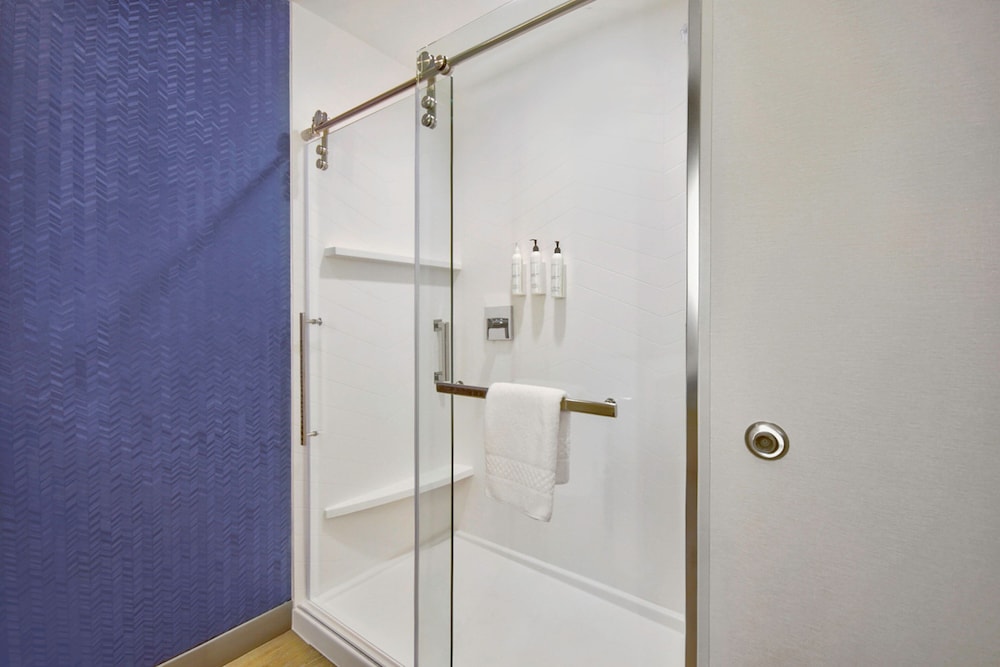 Suite, Multiple Beds - Photo 4