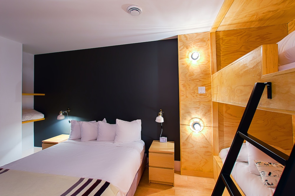 Family Apartment, 2 Bedrooms with Bunk Beds (203)
