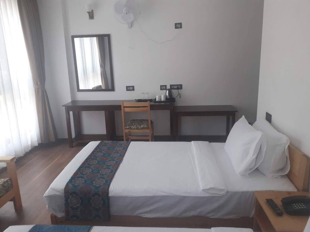 Deluxe Twin Room photo 3