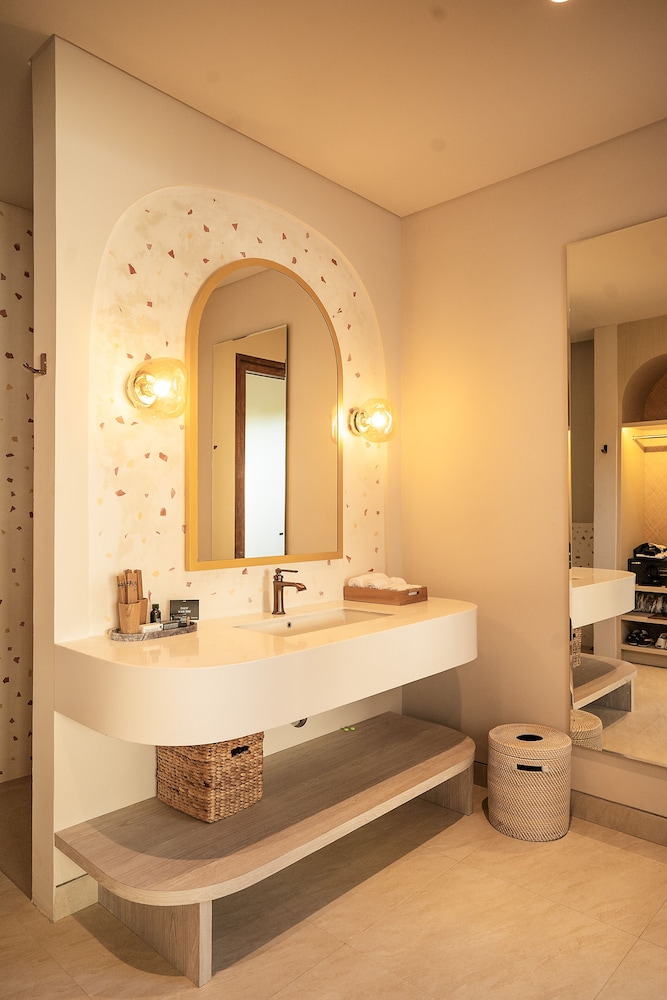 Luxury Suite photo 3