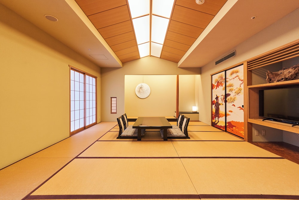 Large Japanese Room, Non Smoking (Cannot request bed type)