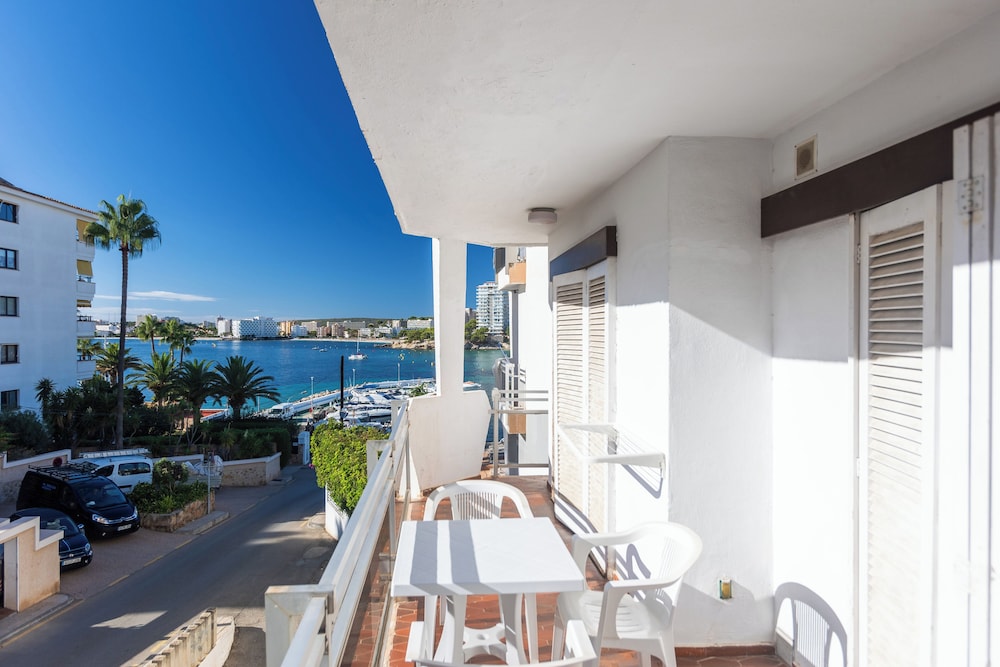 Apartment, 1 Bedroom, Sea View (Lateral) thumbnail 6