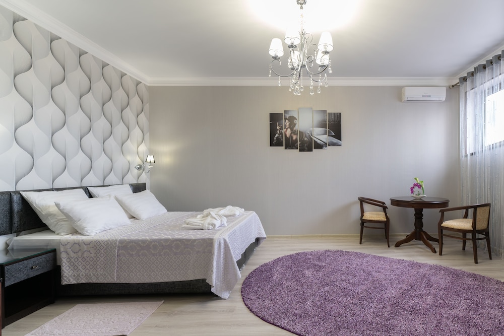 Luxury Room, Partial Sea View photo 3