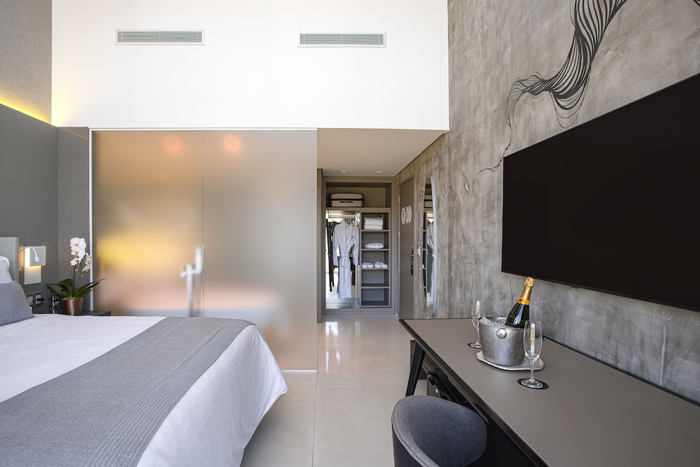 Deluxe Double Room - Photo 3
