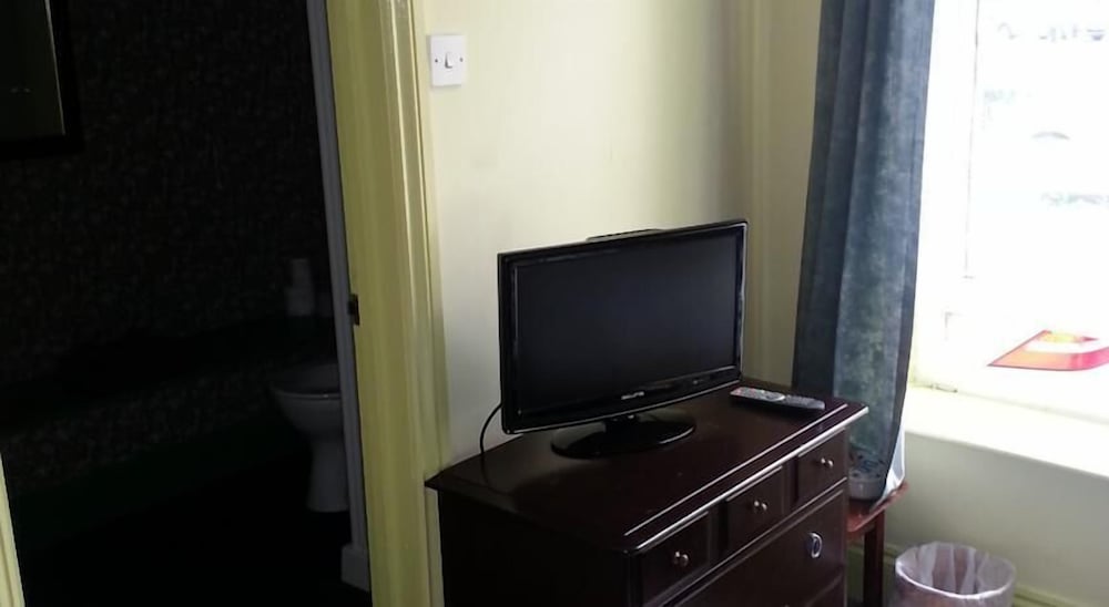 Basic Twin Room, 2 Twin Beds, Accessible, Ocean View photo 2