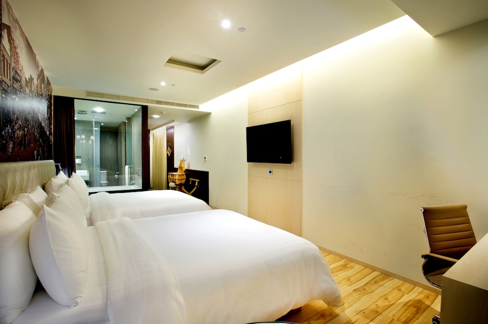 Deluxe Quadruple Room photo 1