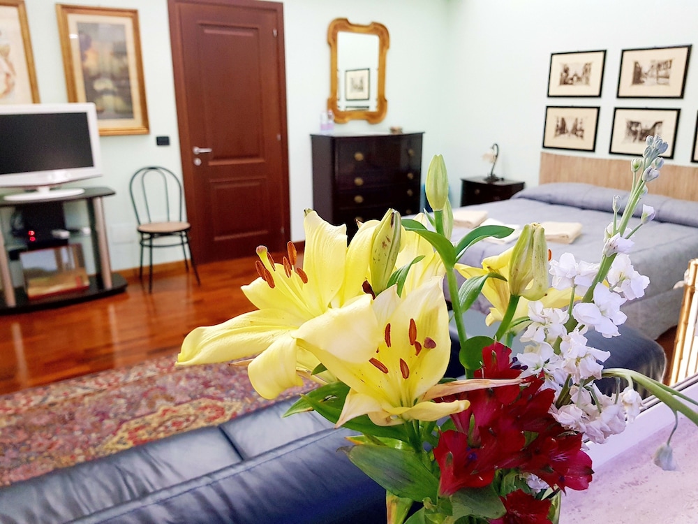 Comfort Quadruple Room, 2 Queen Beds, Private Bathroom, Garden View photo 2