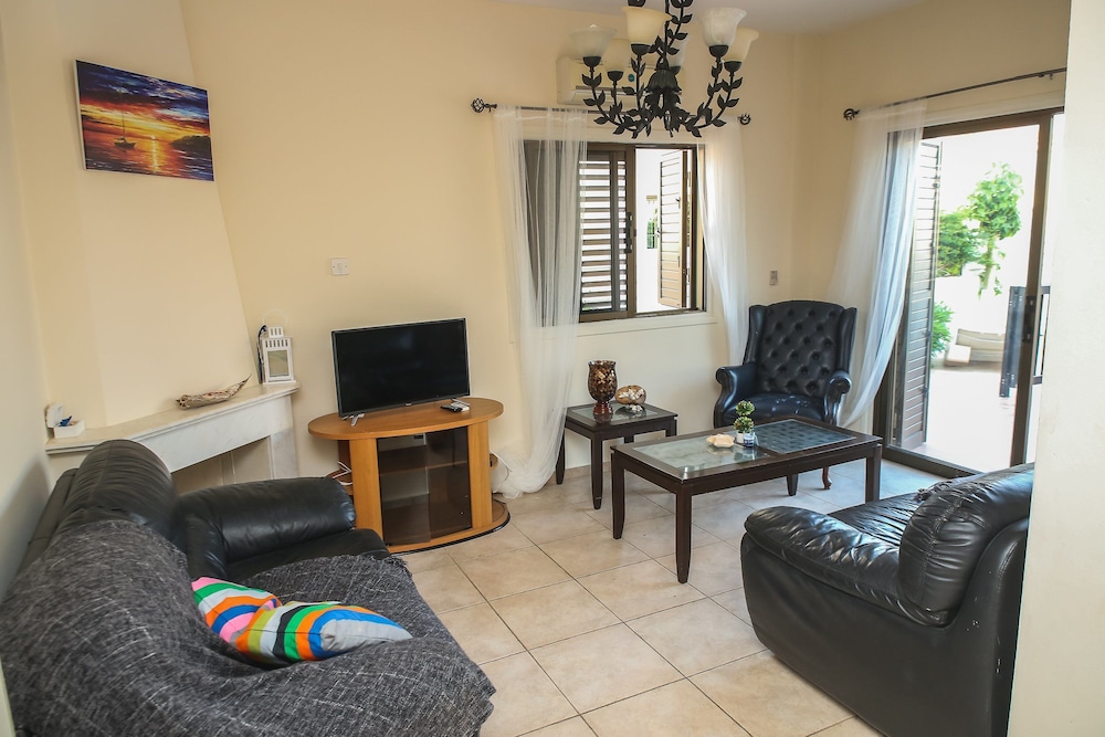 Villa, 3 Bedrooms photo 1