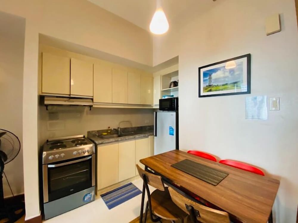Superior 1BR Apartment - Photo 15