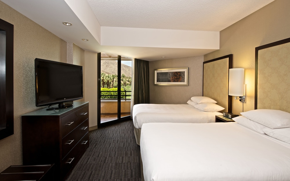 Suite, 2 Double Beds, City View - Photo 4