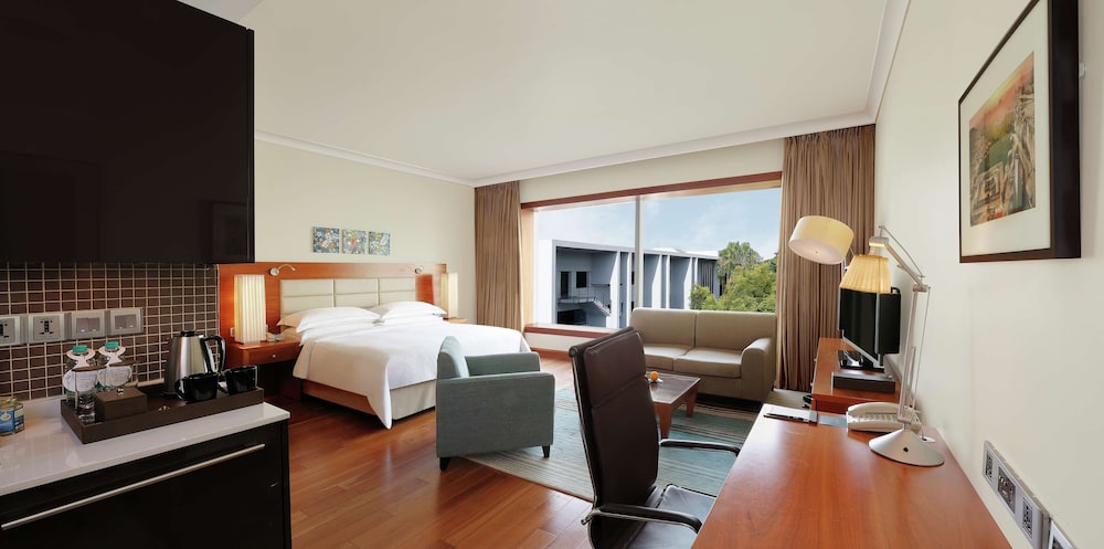 Premium Room with Sofa cum Bed, Bathtub, 15% disc on F&B,Spa photo 3