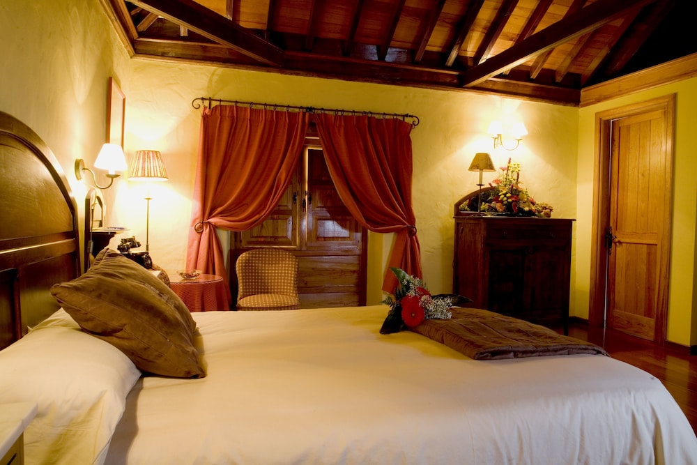 Superior Twin Room photo 3