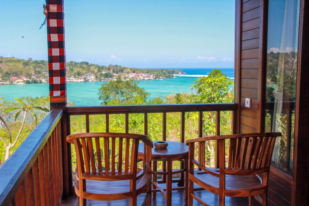 Deluxe Cottage, 1 King Bed, Sea View photo 3